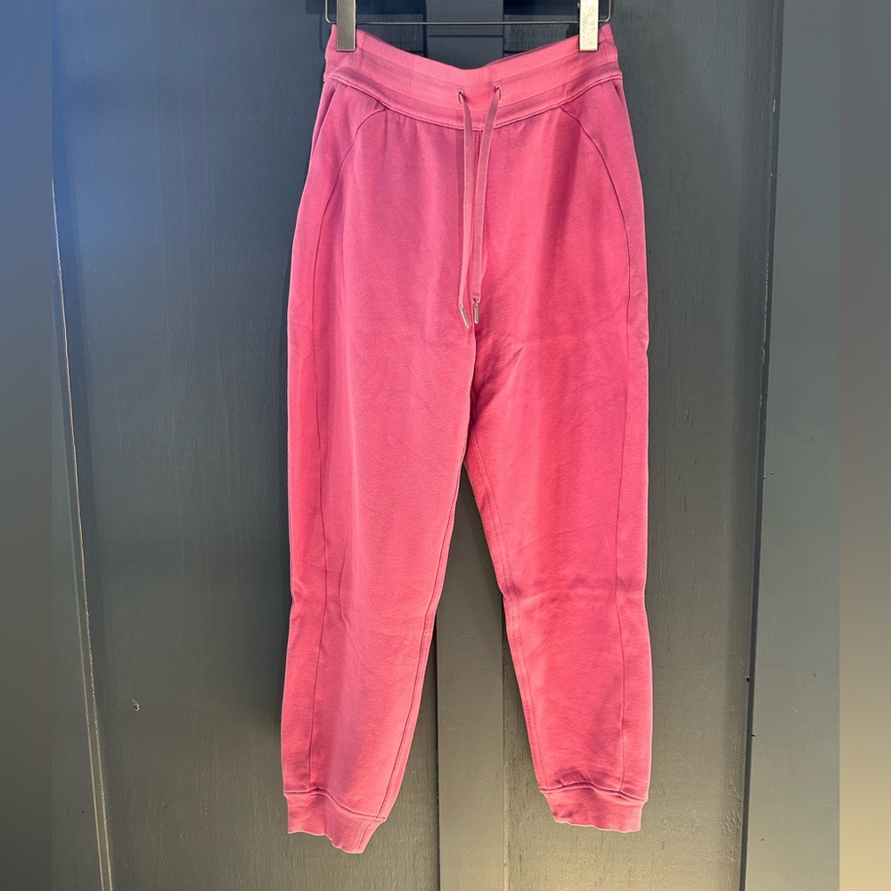 Lululemon Scuba Joggers - 8